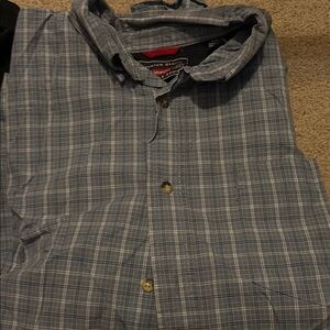 Wrangler Blue and White Casual Button Down Shirt